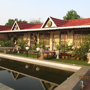Sona Villa, The Lake Chalet